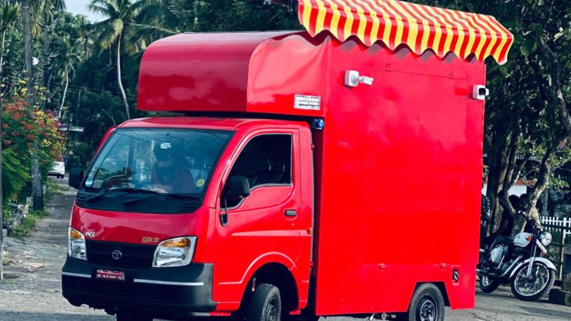 FOOD TRUCK